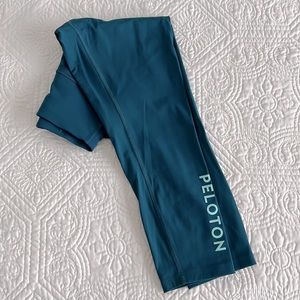 Peloton teal blue crop leggings